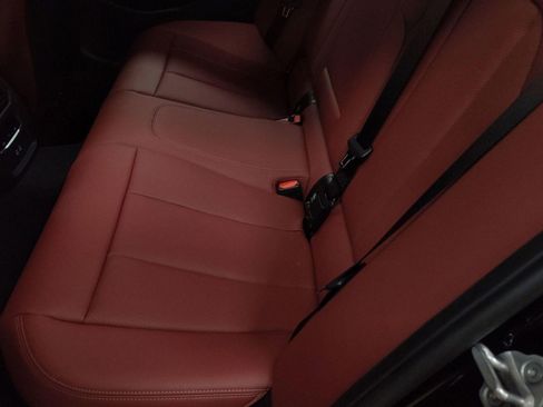 Used 2026 BMW 330i Sedan w/ Premium Package image 22