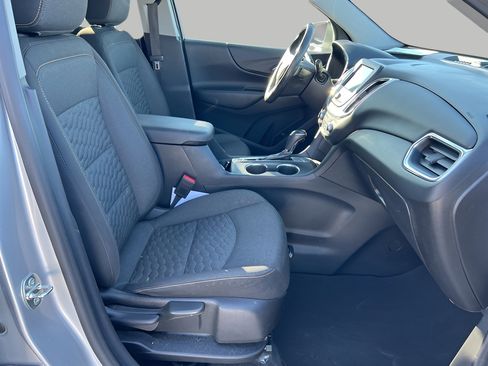 Used 2019 Chevrolet Equinox LT image 36