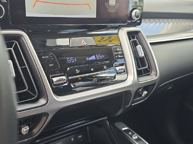 Certified 2023 Kia Sorento S FWD image 26