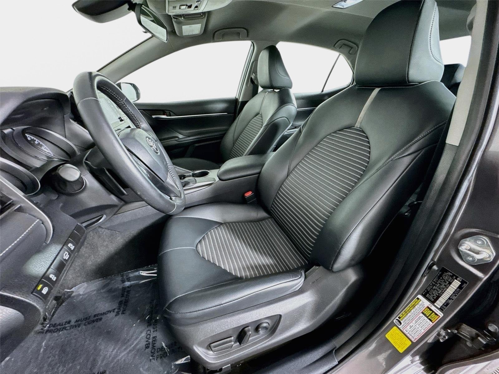 Used 2021 Toyota Camry SE FWD image 11