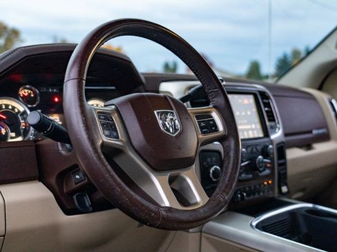 Used 2017 RAM 2500 Laramie image 14