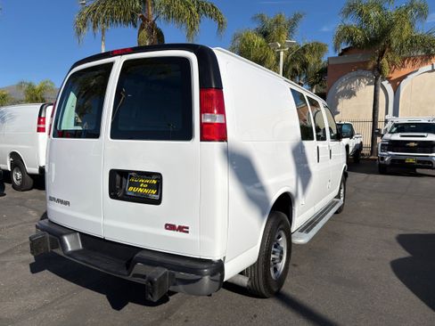 Used 2024 GMC Savana 2500 w/ Driver Convenience Package image 8