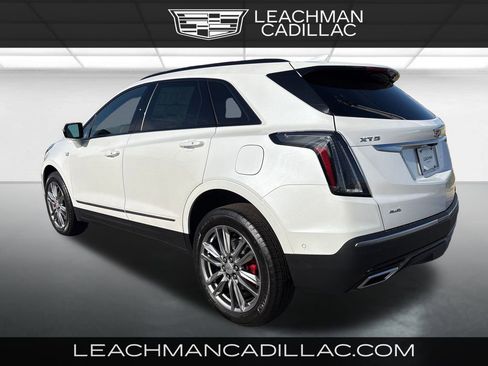 New 2026 Cadillac XT5 Sportv w/ LPO, Floor Liner Package image 6