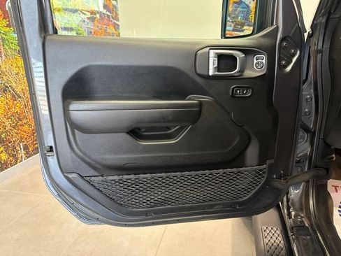 Used 2022 Jeep Gladiator Mojave w/ Cold Weather Group AWD/4WD image 25
