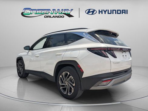 Certified 2025 Hyundai Tucson Limited FWD image 6