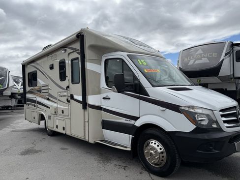 Used 2014 Mercedes-Benz Sprinter 3500 image 40