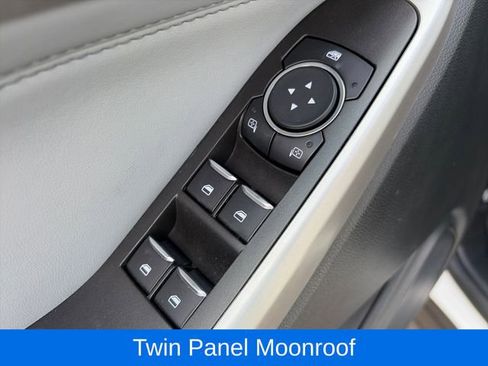 Used 2024 Ford Explorer XLT w/ Equipment Group 202A image 20