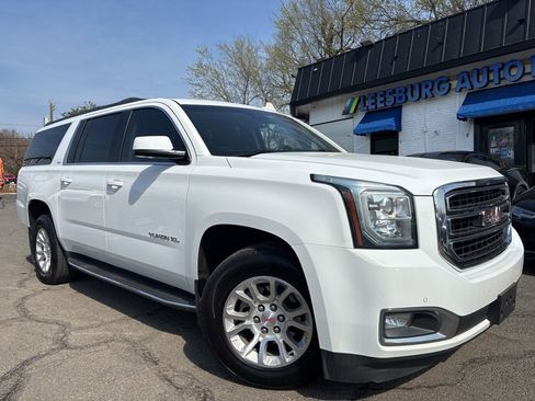 Used 2019 GMC Yukon XL SLT w/ Open Road Package AWD/4WD image 1