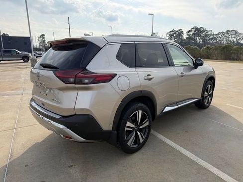 Used 2022 Nissan Rogue Platinum w/ Head-Up Display Package image 5