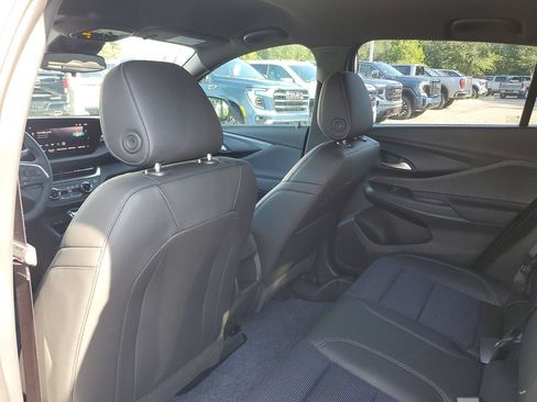 New 2026 Buick Envista Sport Touring w/ Convenience I Package FWD image 9