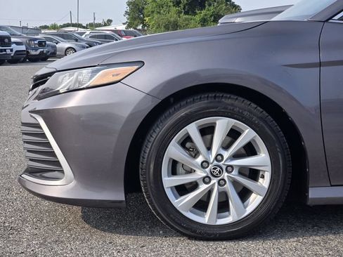 Used 2023 Toyota Camry LE FWD image 9
