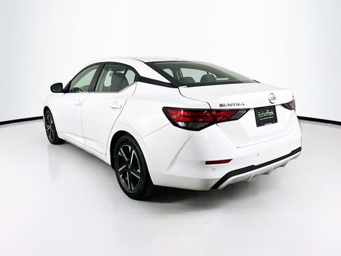Used 2024 Nissan Sentra SV image 5