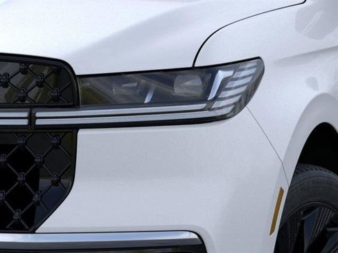 New 2026 Lincoln Navigator L Reserve w/ Jet Appearance Package image 18