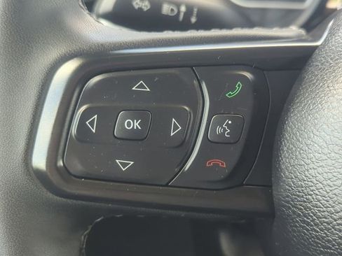 Used 2025 Jeep Wrangler Sport AWD/4WD image 15