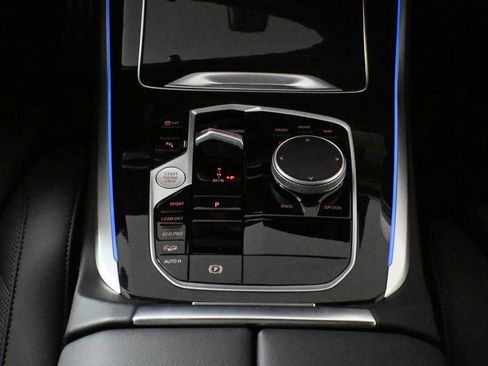 Used 2026 BMW X5 xDrive40i w/ M Sport Package image 25