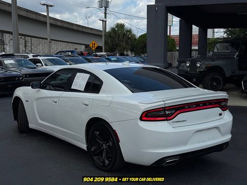 Used 2016 Dodge Charger R/T RWD image 6