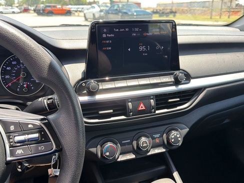 Used 2023 Kia Forte LXS FWD image 14