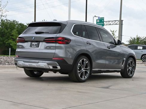 Used 2026 BMW X5 xDrive50e w/ Executive Package AWD/4WD image 8