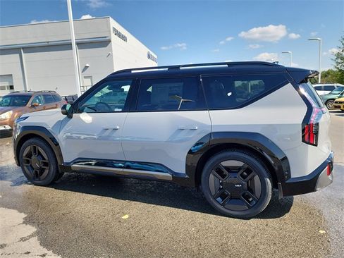 New 2026 Kia EV9 GT-Line image 8