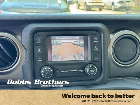 Used 2020 Jeep Gladiator Sport w/ Quick Order Package 24S AWD/4WD image 31