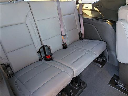 Used 2024 Chevrolet Tahoe Z71 w/ Luxury Package image 22