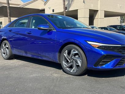 New 2025 Hyundai Elantra Limited