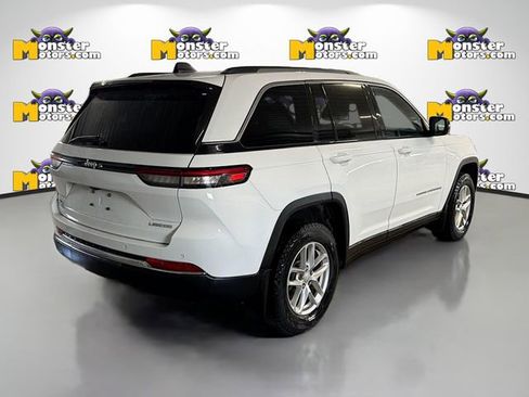 Used 2022 Jeep Grand Cherokee Laredo w/ Luxury Tech Group I image 4