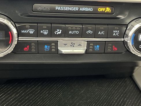 Certified 2022 Ford F250 Platinum image 25