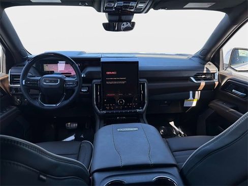 New 2026 GMC Yukon Denali Ultimate w/ LPO, Floor Liner Package image 16