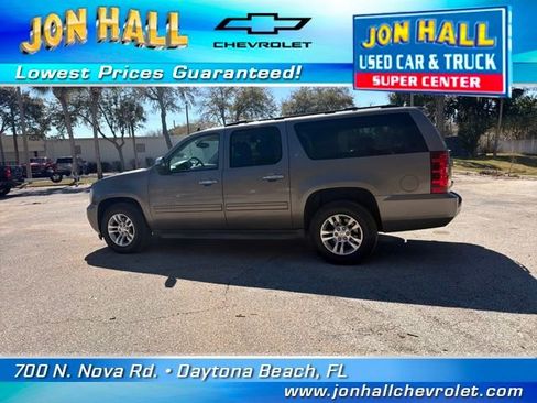 Used 2013 Chevrolet Suburban LT image 6