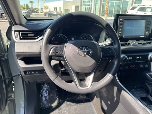 Used 2020 Toyota RAV4 XLE w/ Convenience Package AWD/4WD image 13