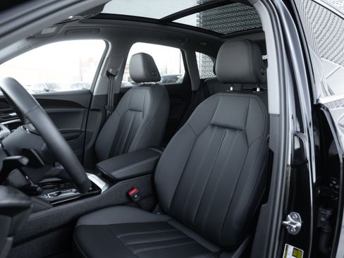 Certified 2025 Audi Q5 Premium w/ Convenience Package AWD/4WD image 22