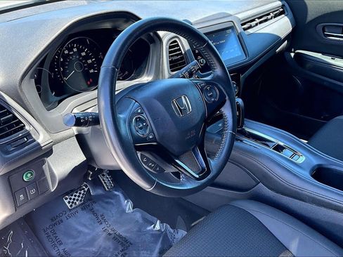 Used 2020 Honda HR-V Sport image 16