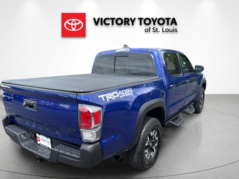 Used 2023 Toyota Tacoma TRD Off-Road w/ Black Out Package (TMS) AWD/4WD image 3