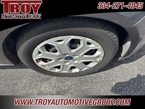 Used 2012 Ford Focus SE image 9