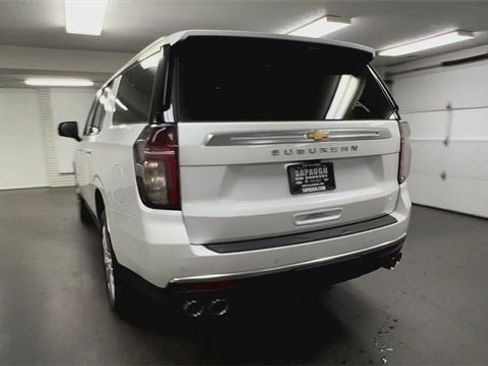Used 2023 Chevrolet Suburban High Country image 39