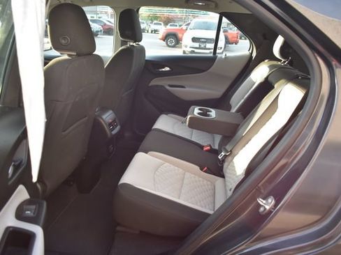 Used 2019 Chevrolet Equinox LS AWD/4WD image 29