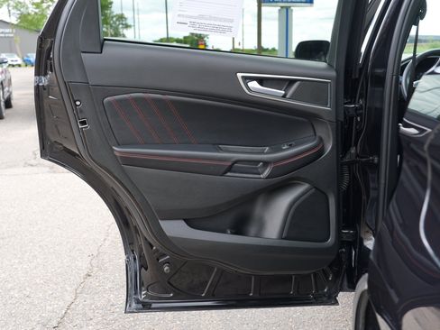 Used 2024 Ford Edge ST-Line AWD/4WD image 21