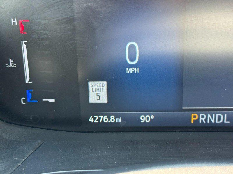 Used 2024 Ford Escape ST-Line w/ Tech Pack #1 FWD image 18