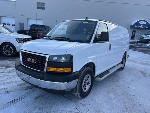 Used 2024 GMC Savana 2500 w/ Driver Convenience Package image 7