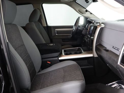 Used 2019 RAM 1500 Big Horn AWD/4WD image 18