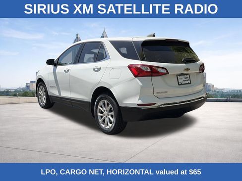 Used 2019 Chevrolet Equinox LT w/ Driver Convenience Package FWD image 3
