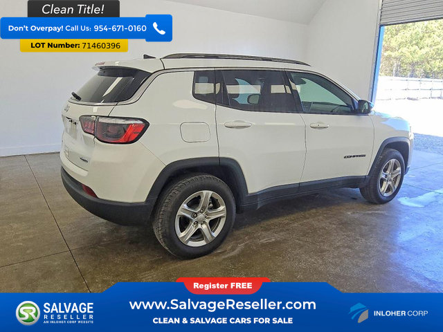 Used 2023 Jeep Compass Latitude AWD/4WD image 4