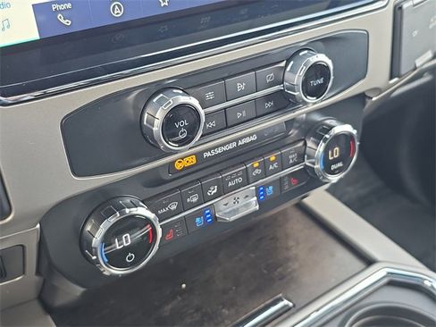 Used 2022 Ford F250 Lariat image 25