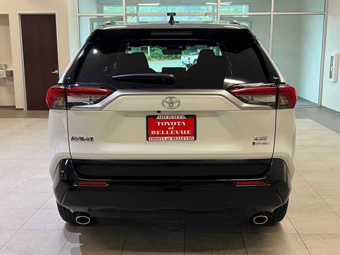 Certified 2025 Toyota RAV4 XSE image 5