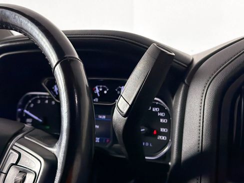 Used 2022 GMC Sierra 1500 SLE image 16