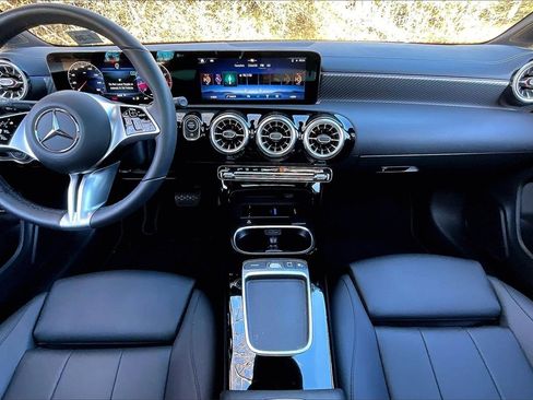Used 2025 Mercedes-Benz CLA 250 4MATIC image 15