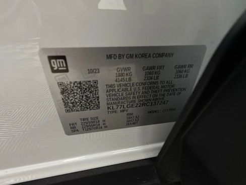 Certified 2024 Chevrolet Trax RS w/ Driver Confidence Package image 37