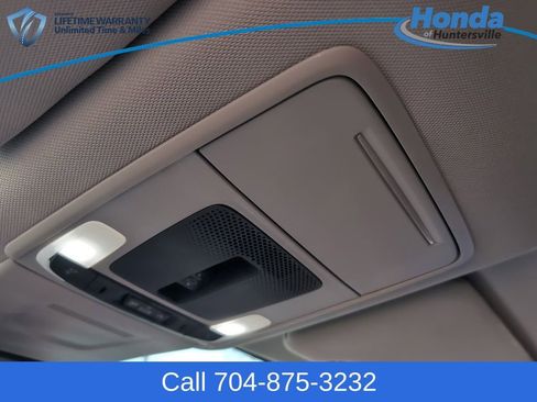 Used 2025 Honda CR-V EX image 31