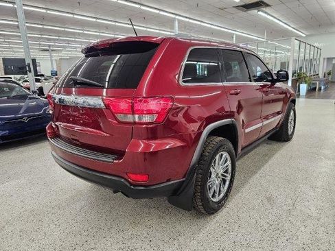 Used 2012 Jeep Grand Cherokee Laredo w/ Laredo E Group image 4